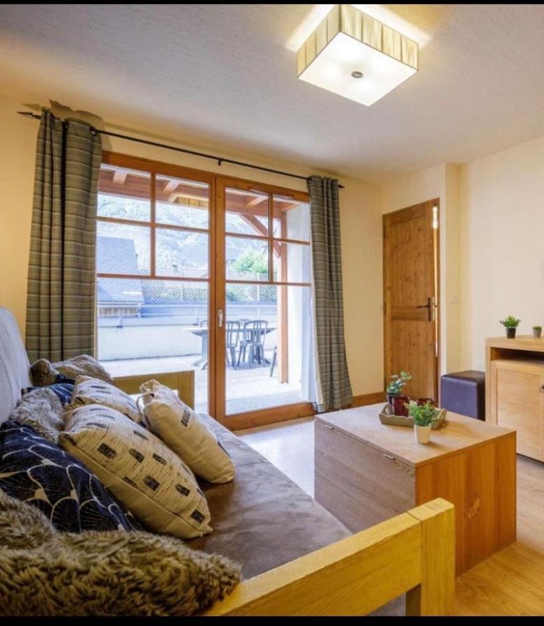 Appartements Avec Piscine Interieure Sauna Parking Etage 1 Au Centre Du Village Dans Residence Cami Real แซ็งต์-ลารีย์-ซูว์ลอง ภายนอก รูปภาพ