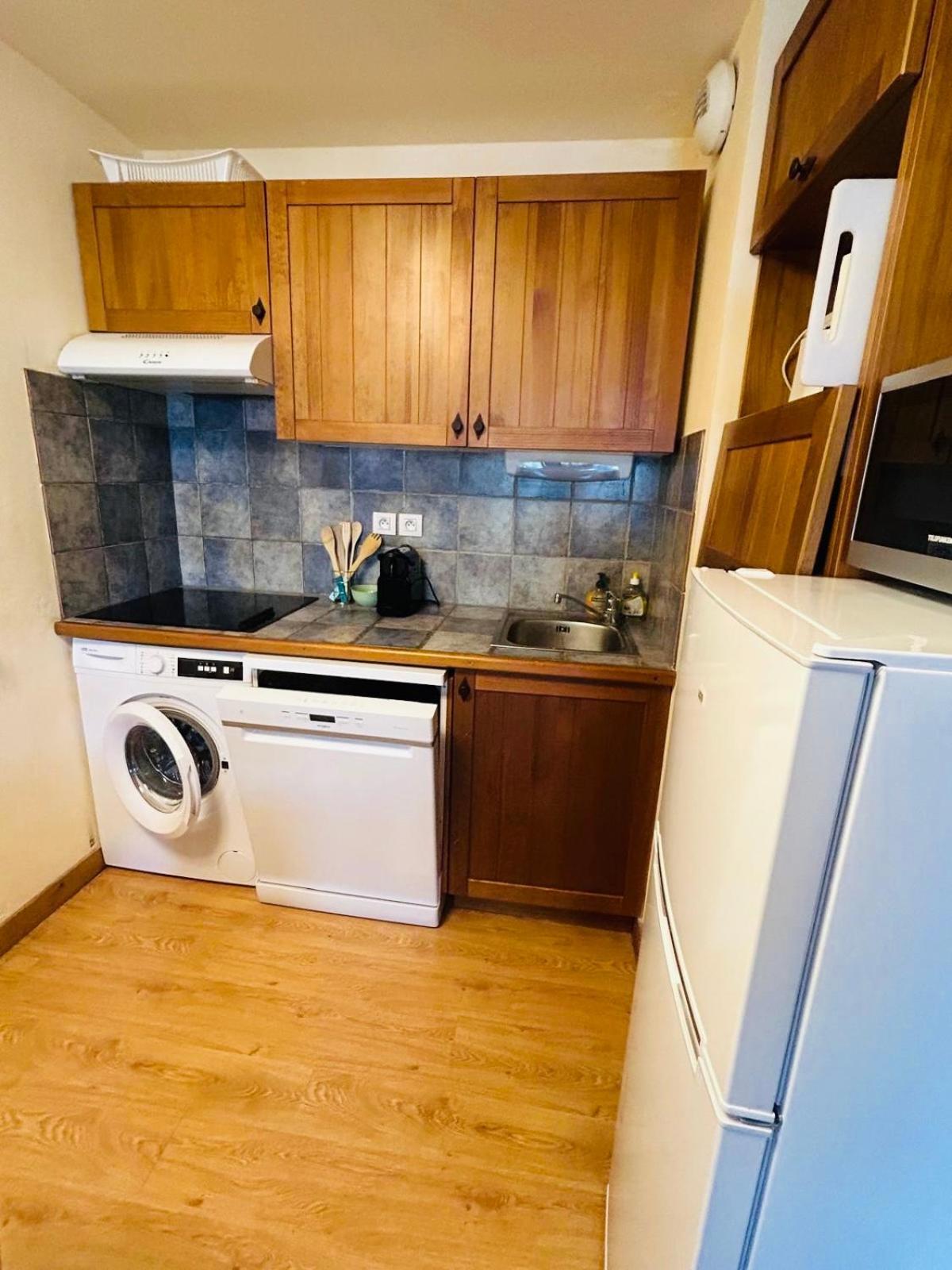 Appartements Avec Piscine Interieure Sauna Parking Etage 1 Au Centre Du Village Dans Residence Cami Real แซ็งต์-ลารีย์-ซูว์ลอง ภายนอก รูปภาพ