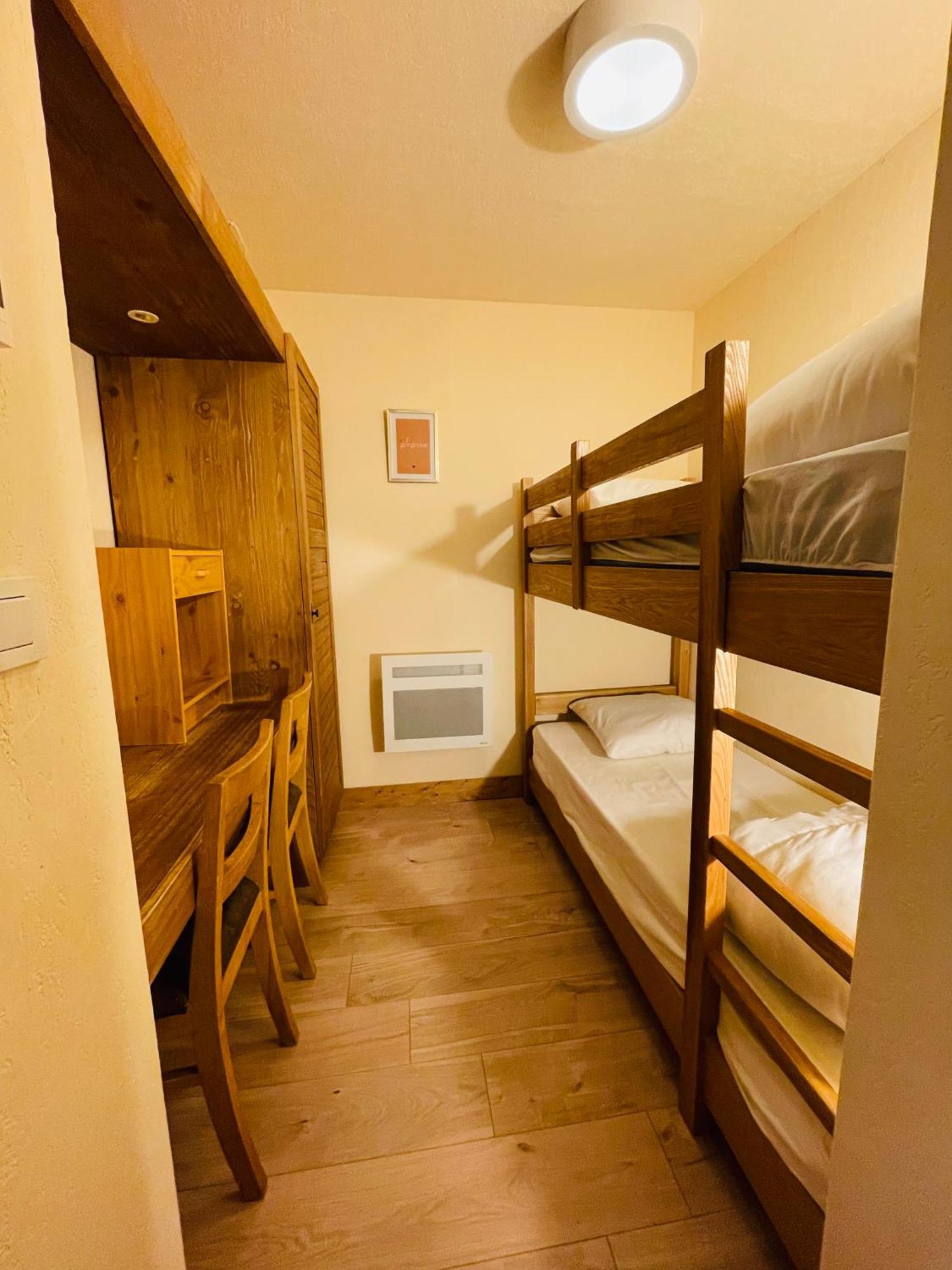 Appartements Avec Piscine Interieure Sauna Parking Etage 1 Au Centre Du Village Dans Residence Cami Real แซ็งต์-ลารีย์-ซูว์ลอง ภายนอก รูปภาพ