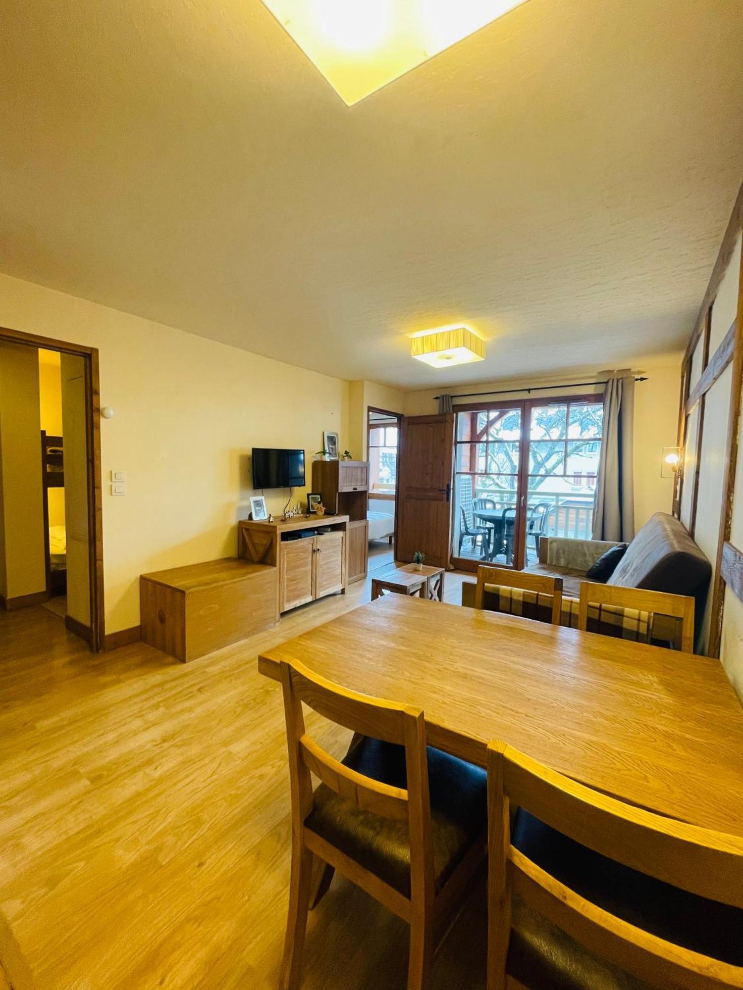 Appartements Avec Piscine Interieure Sauna Parking Etage 1 Au Centre Du Village Dans Residence Cami Real แซ็งต์-ลารีย์-ซูว์ลอง ภายนอก รูปภาพ